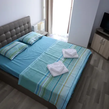 Skyline Summerland Апартаменты